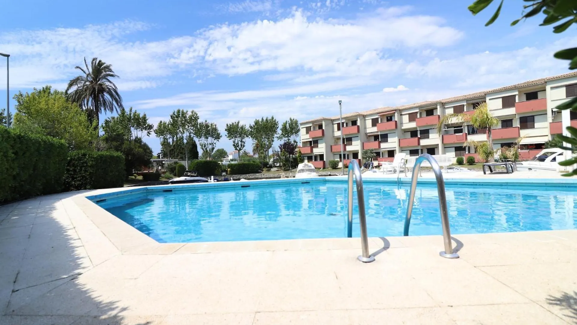 Great Apartment With View Empuriabrava