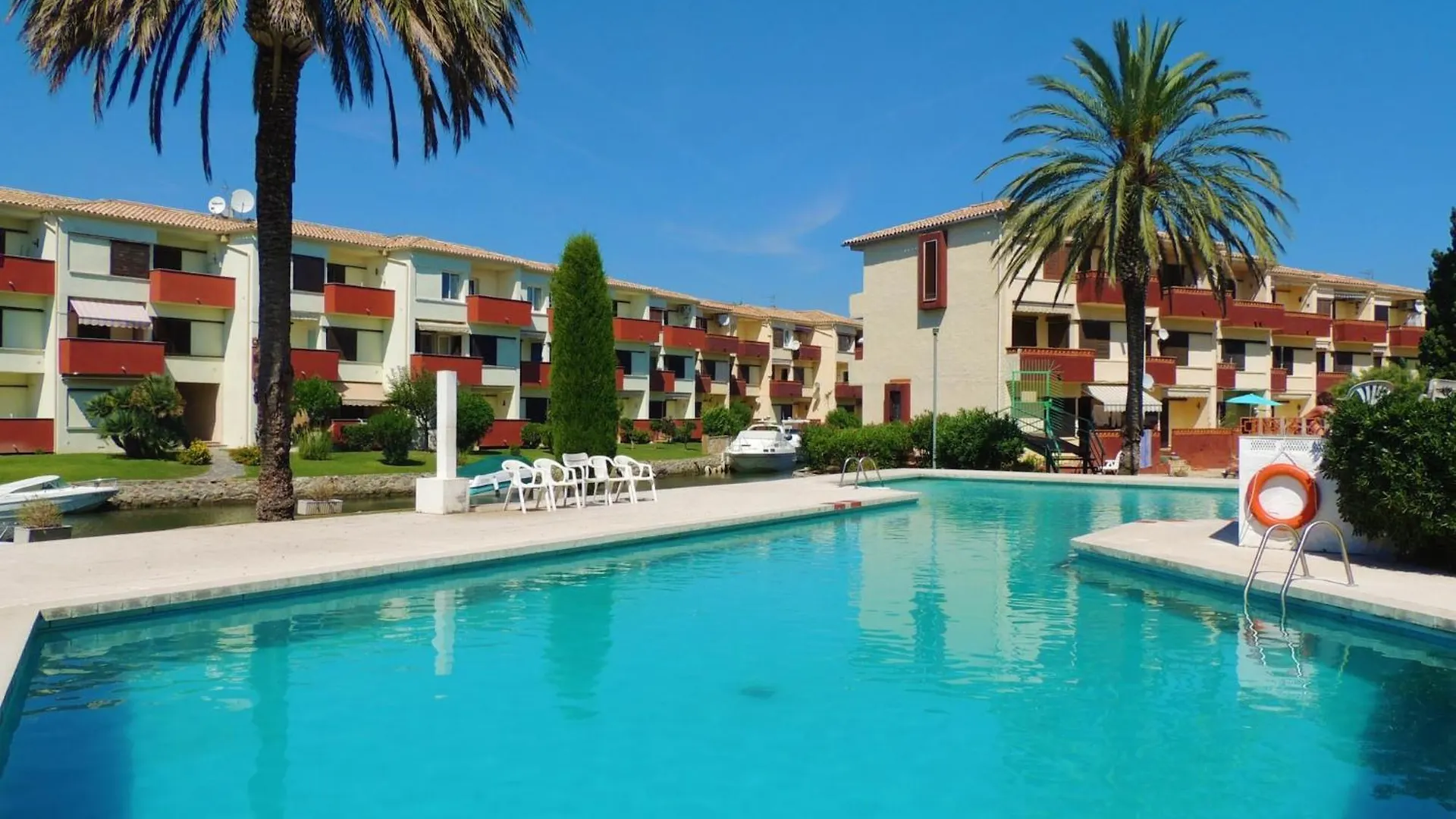 Great Apartment With View Empuriabrava Spain