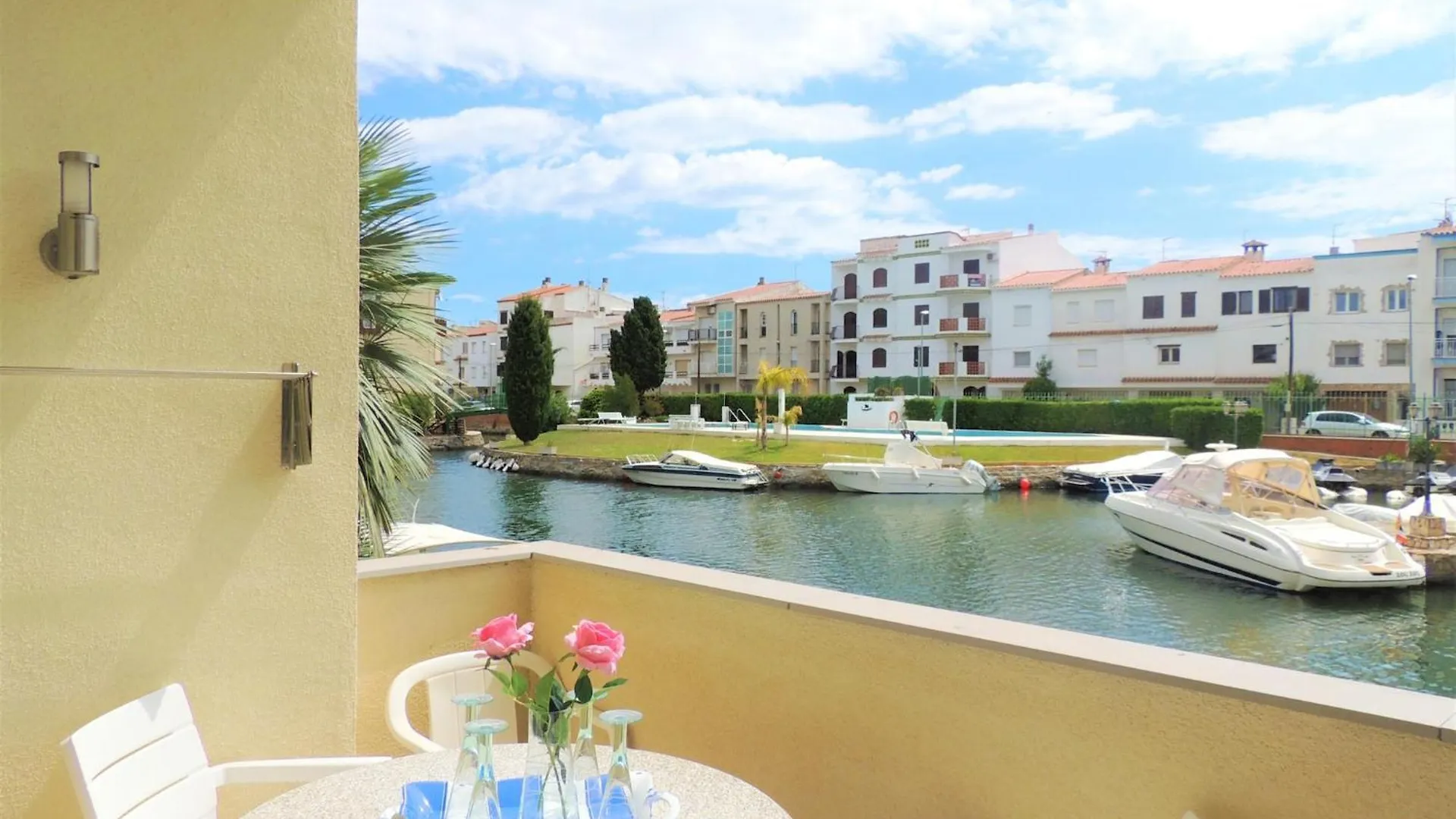 Great Apartment With View Empuriabrava